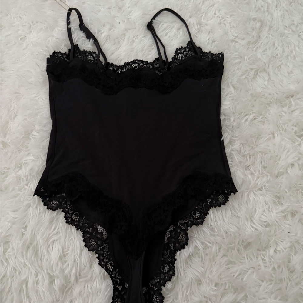 SKIMS Black Lace Bodysuit - Picture 4 of 5